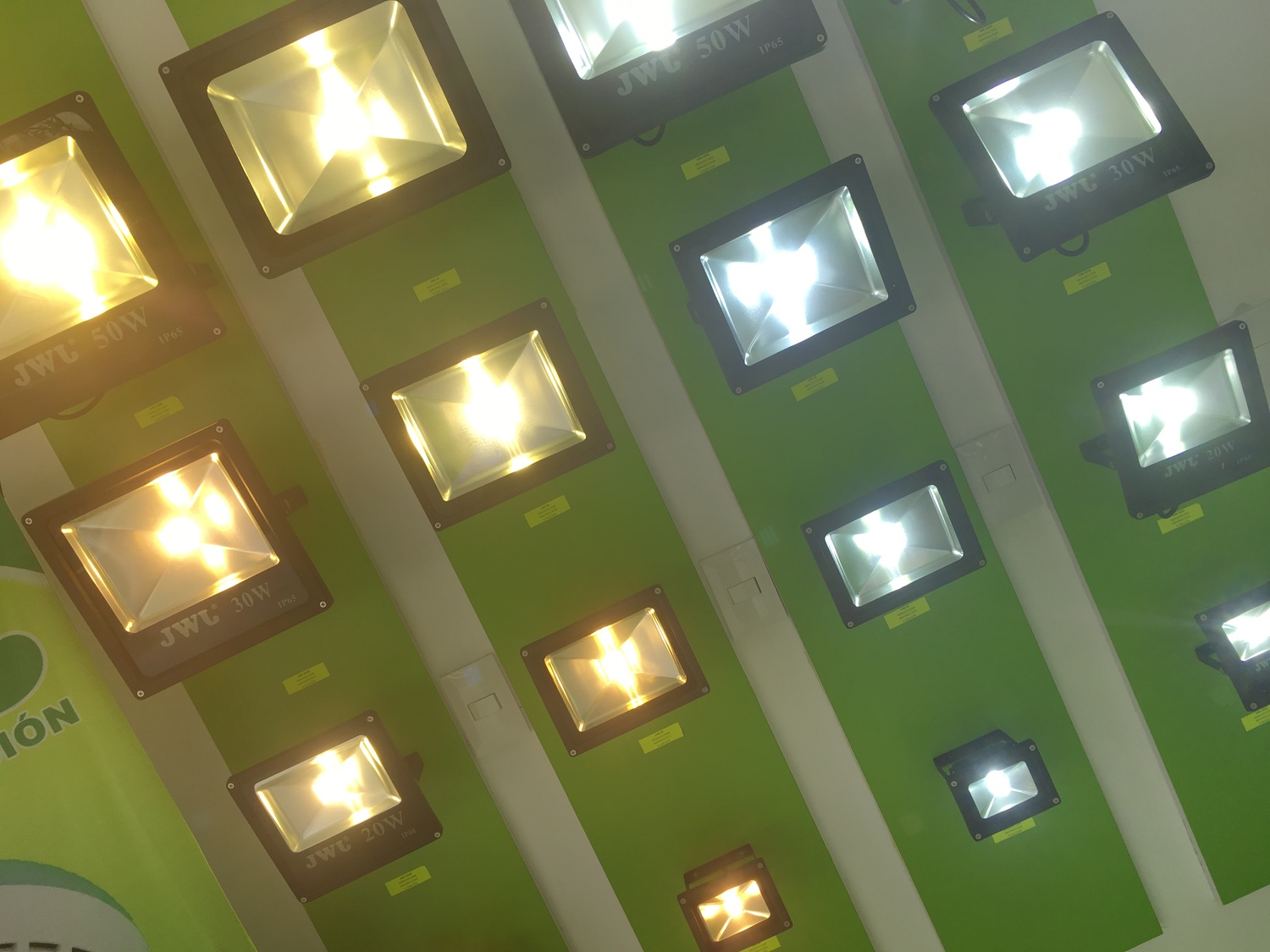 REFLECTORES LED